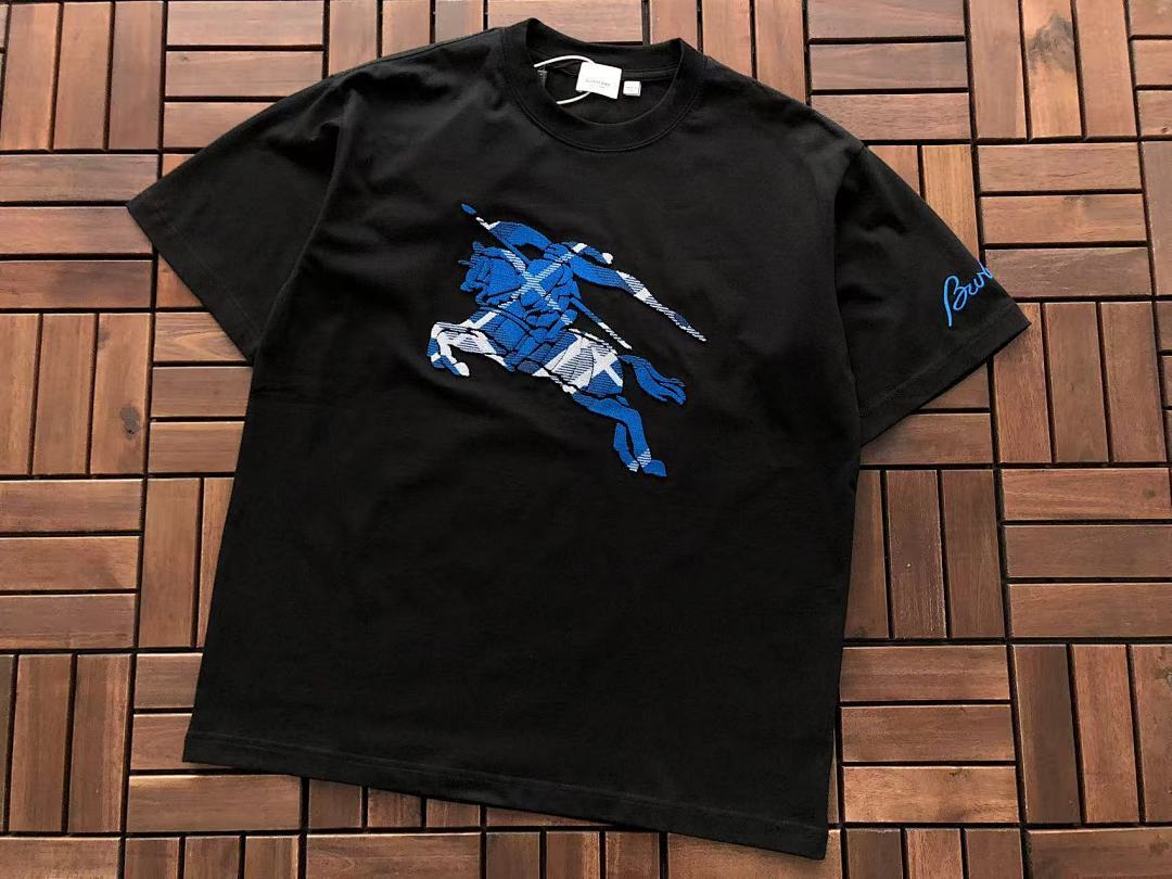Burberry T-SHIRT