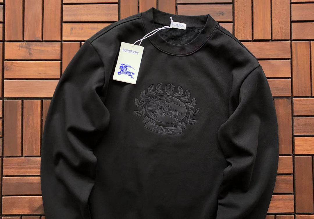 Burberry SWEATER