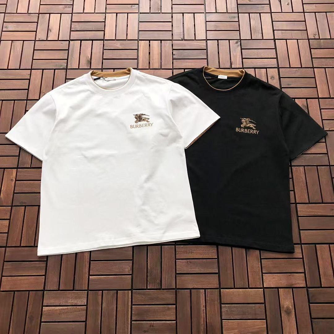 Burberry T-SHIRT