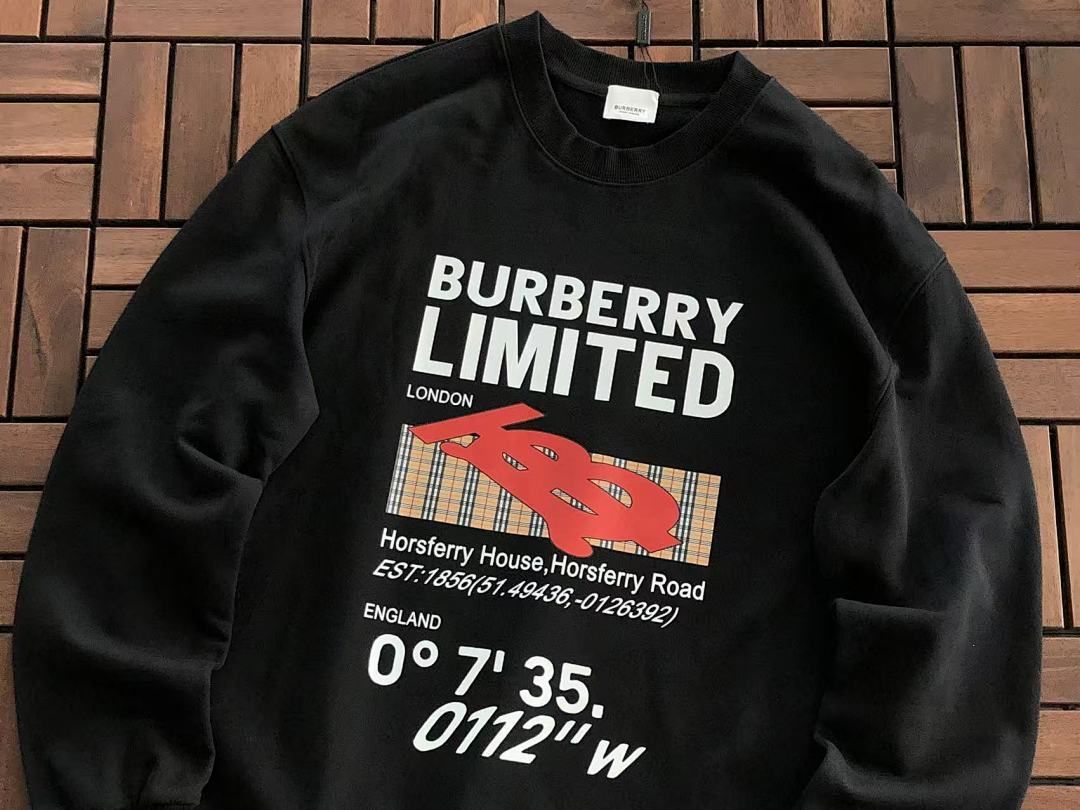 Burberry SWEATER