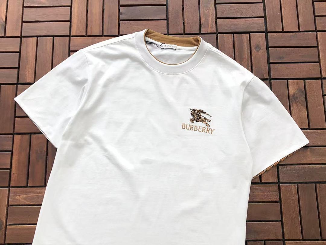 Burberry T-SHIRT