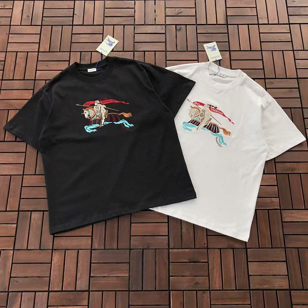 Burberry T-SHIRT