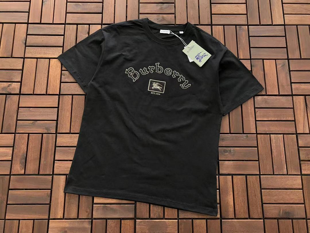 Burberry T-SHIRT
