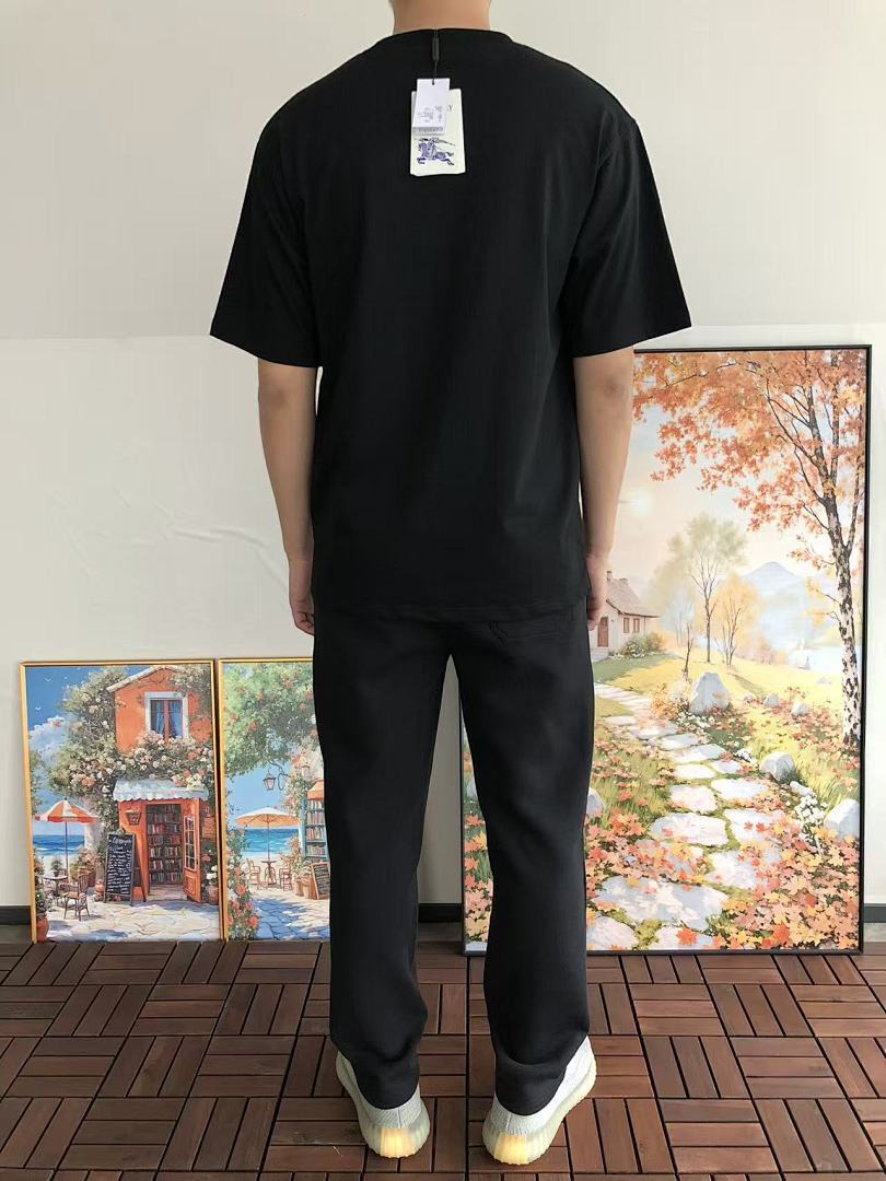 Burberry T-Shirt