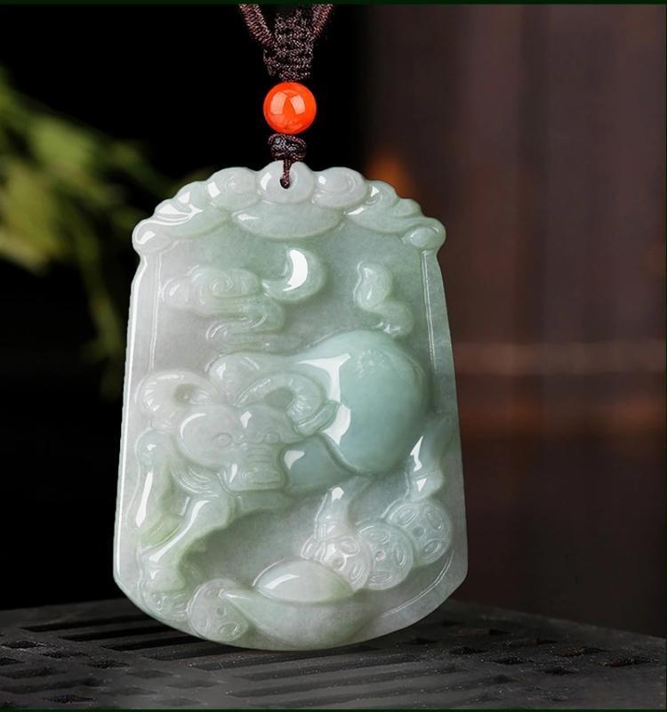 Natural Whithe Jade 12 Chinese Zodiac Lucky Amulet Pendant Necklace