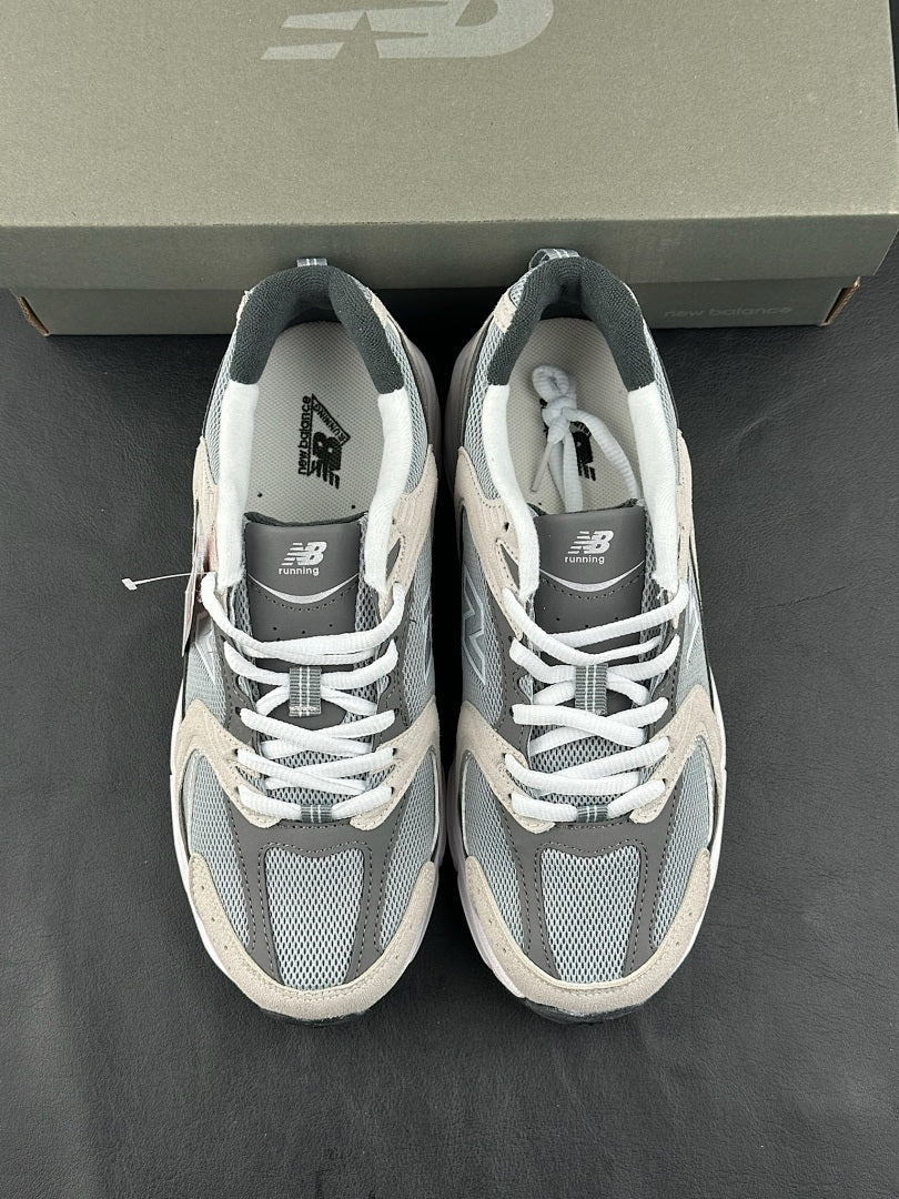 New Balance 530 Sneakers