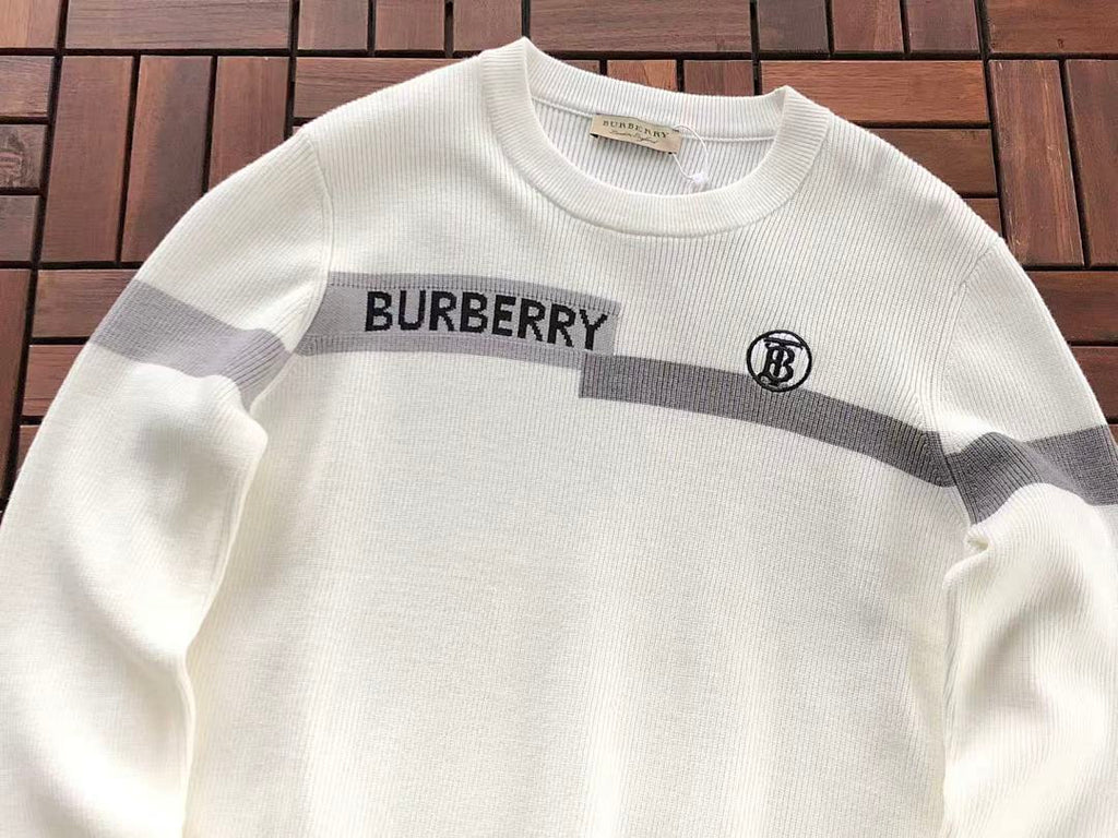 Burberry SWEATER