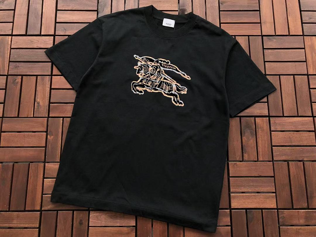 Burberry T-Shirt
