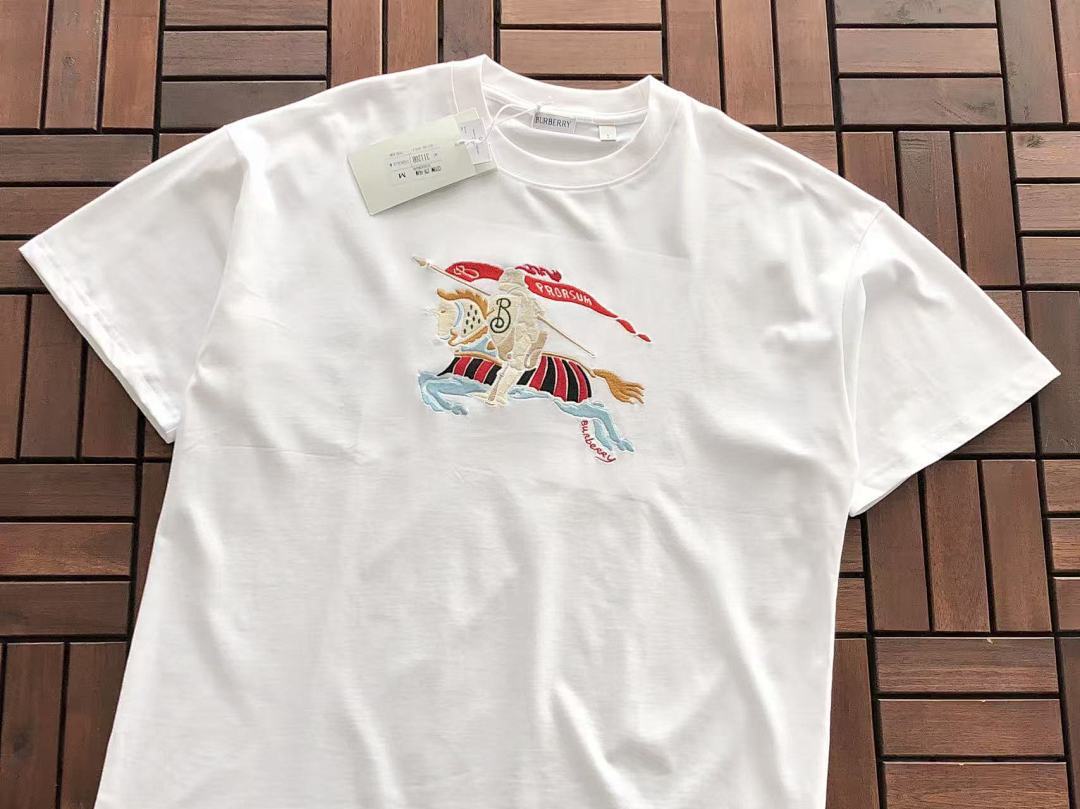 Burberry T-SHIRT