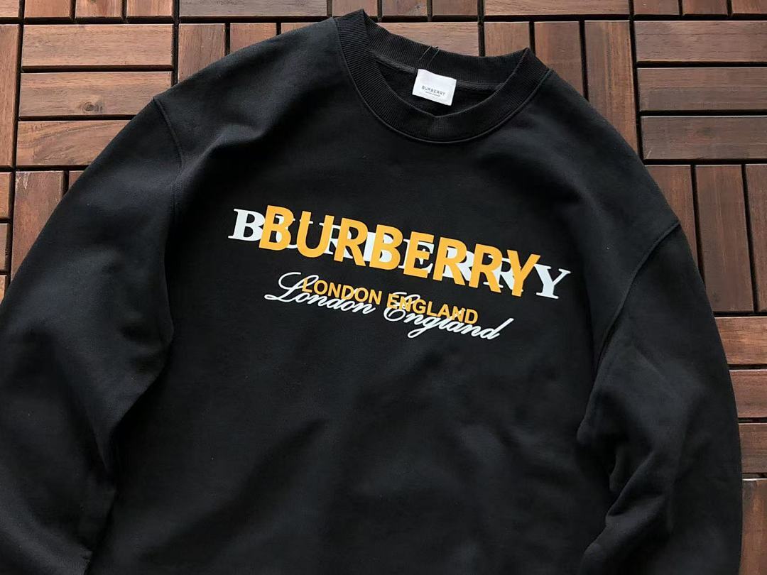 Burberry SWEATER