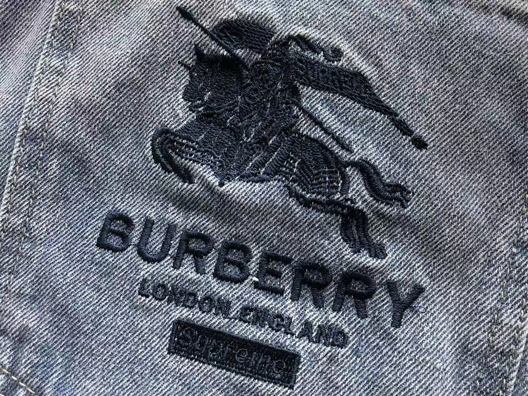 Burberry JEANS