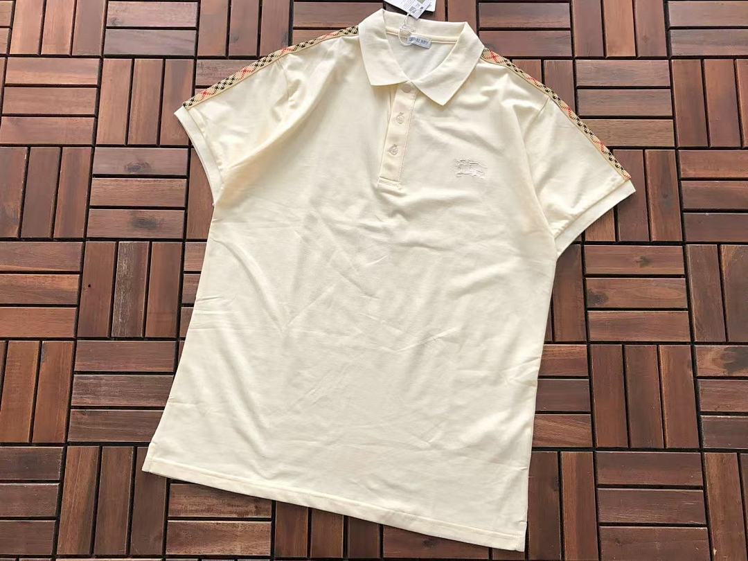 Burberry T-Shirt