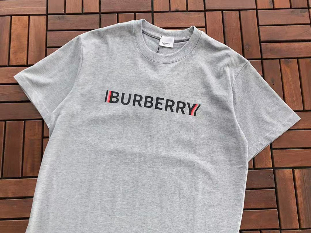 Burberry T-SHIRT