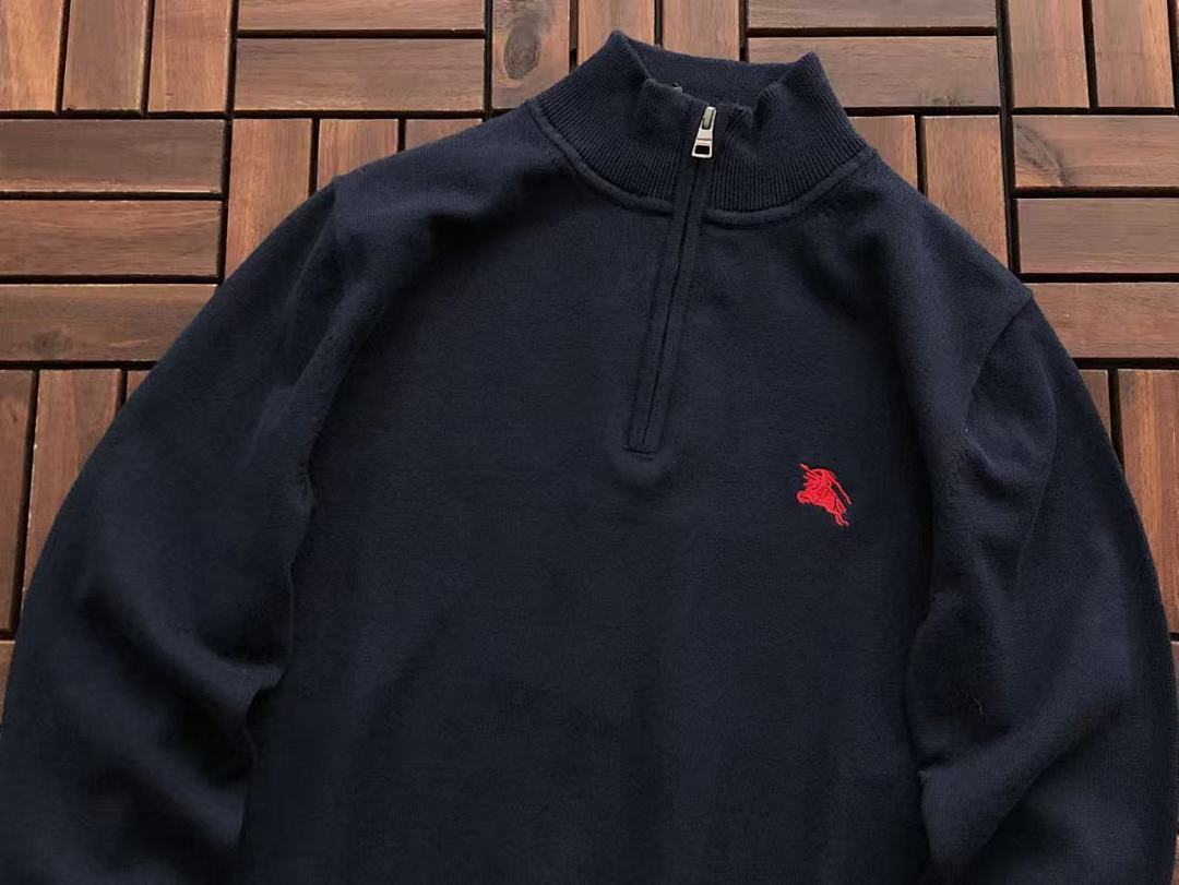 Burberry SWEATER