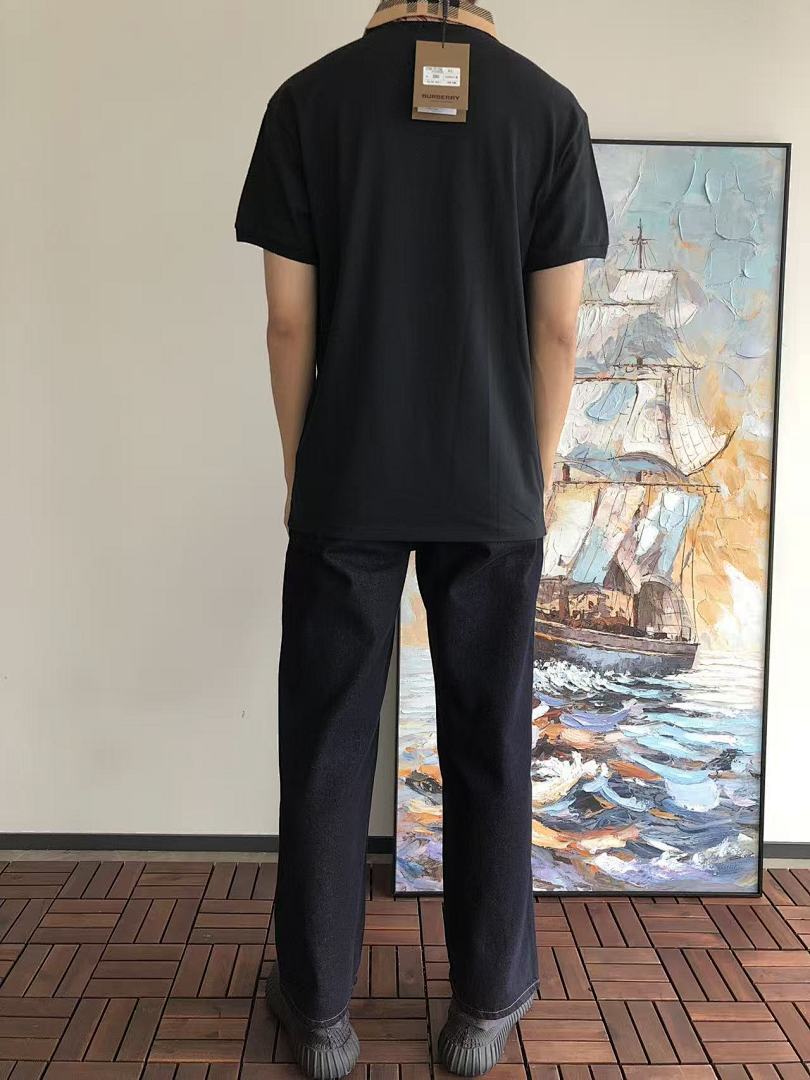 Burberry T-Shirt