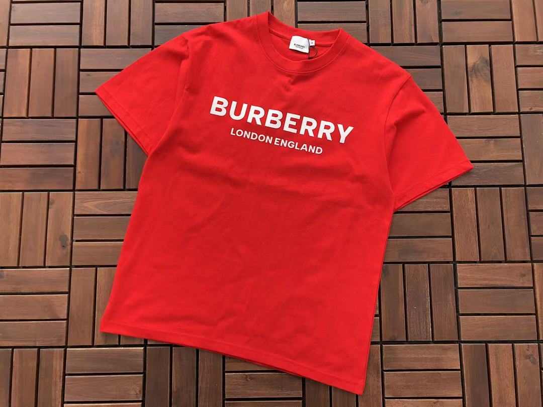 Burberry T-Shirt