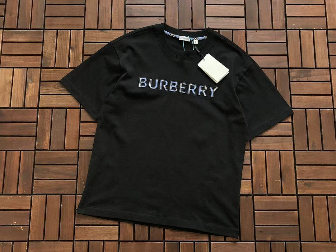 Burberry T-SHIRT