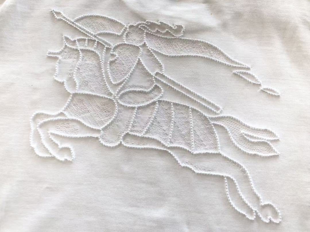Burberry T-SHIRT