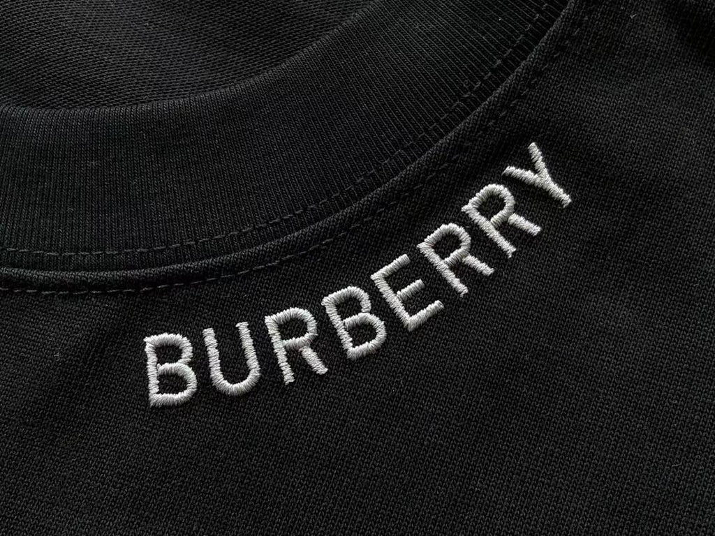 Burberry T-Shirt