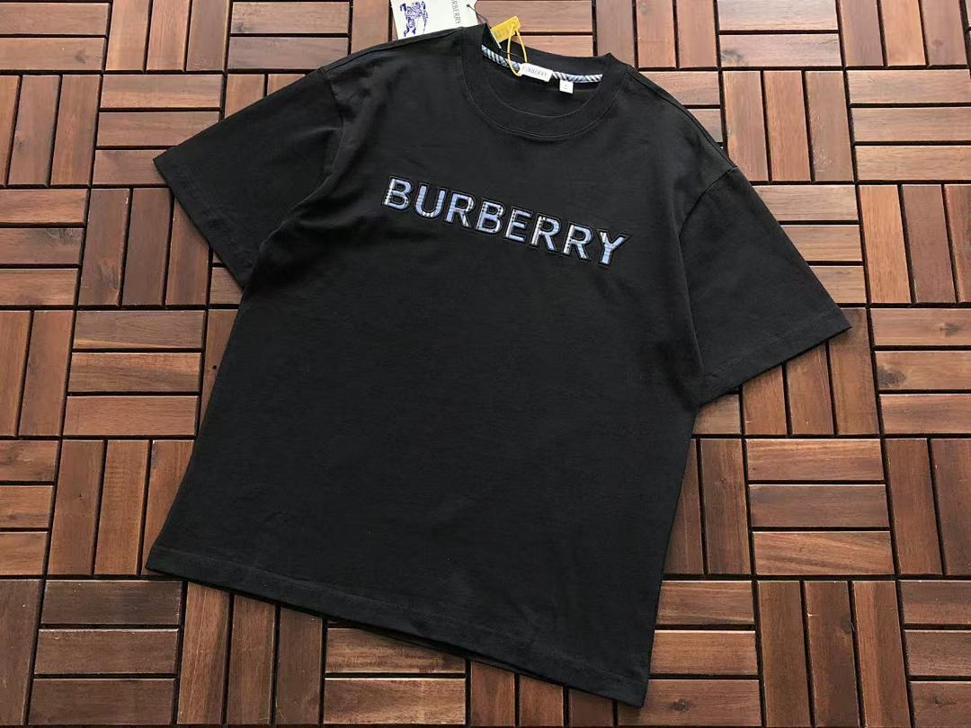 Burberry T-SHIRT