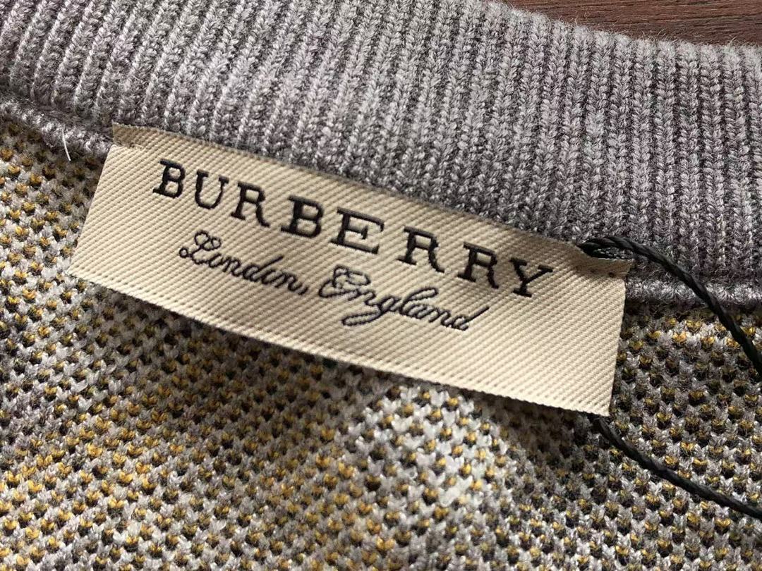 Burberry SWEATER