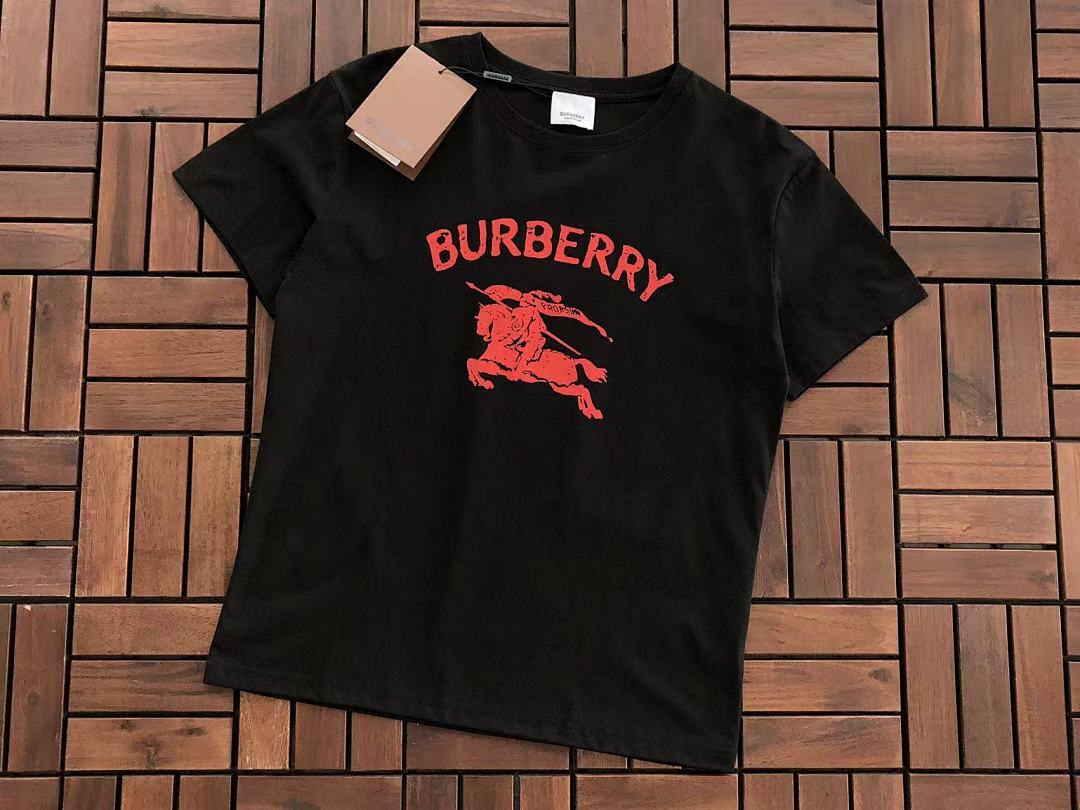 Burberry T-Shirt