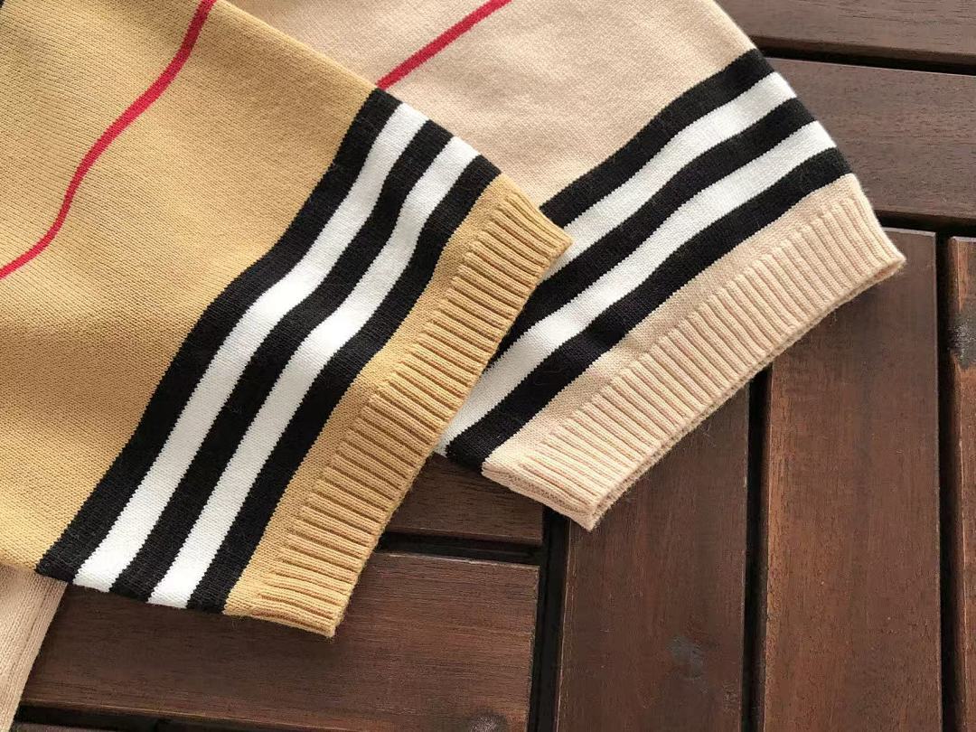 Burberry T-Shirt