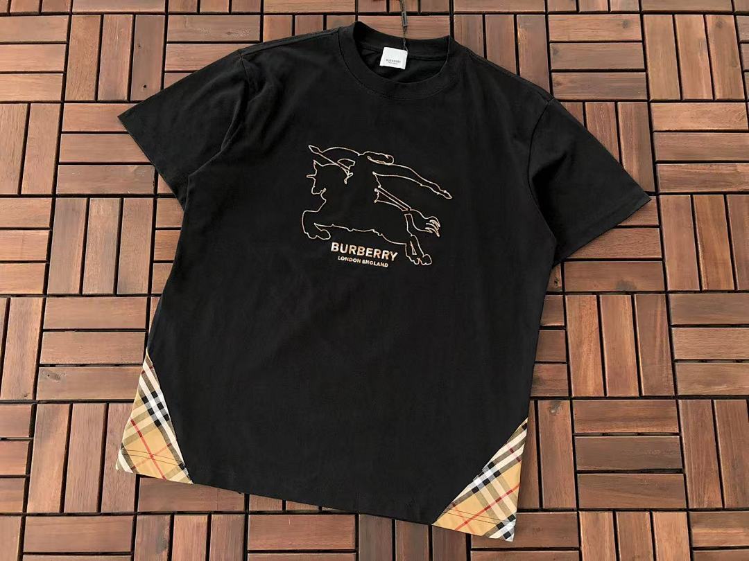 Burberry T-Shirt