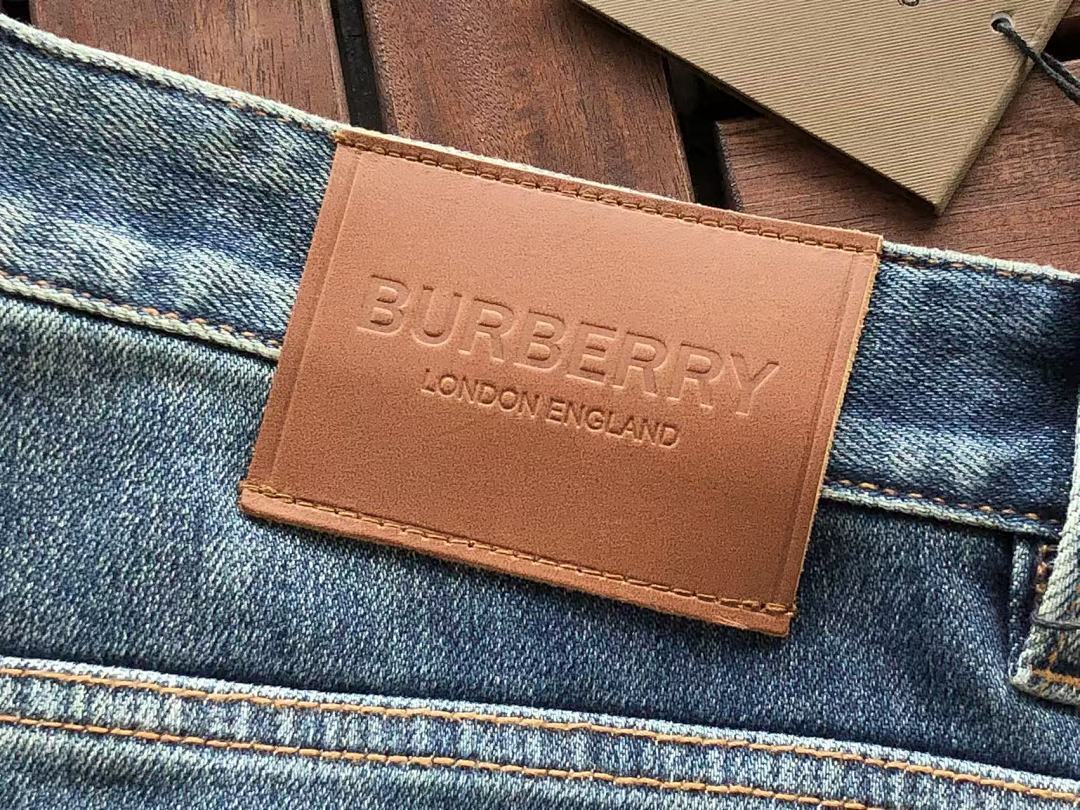 Burberry JEANS