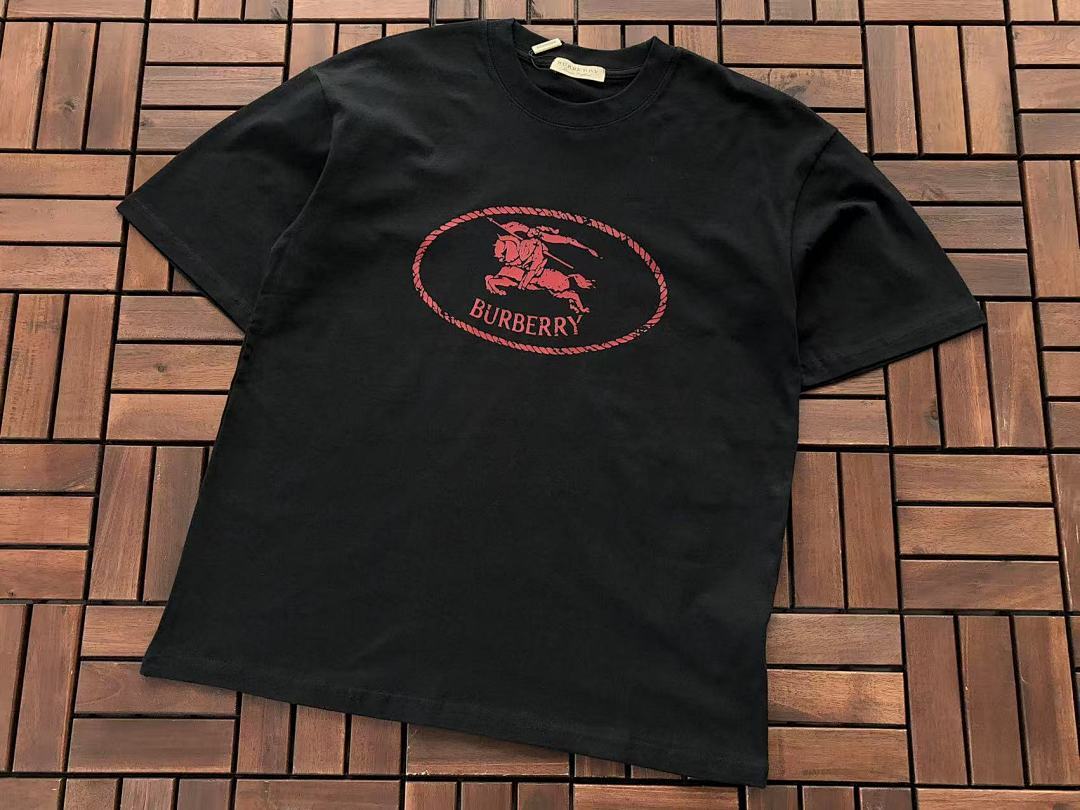 Burberry T-SHIRT