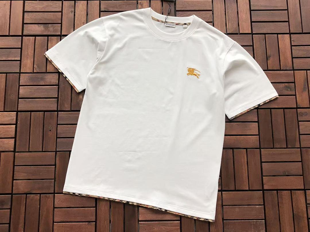 Burberry T-Shirt
