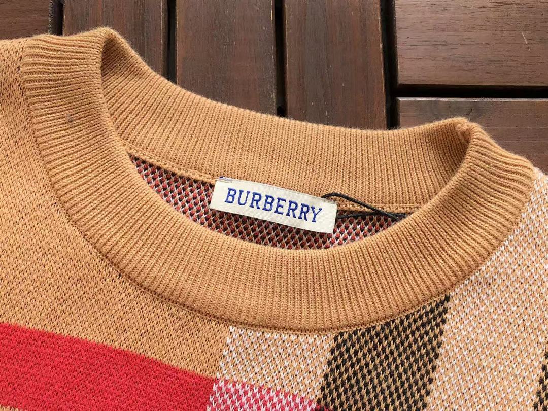 Burberry SWEATER