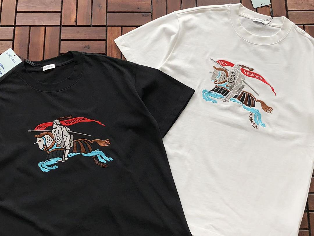 Burberry T-Shirt
