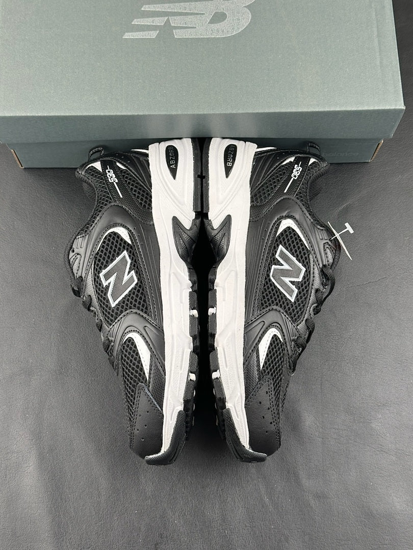 New Balance 530 Sneakers