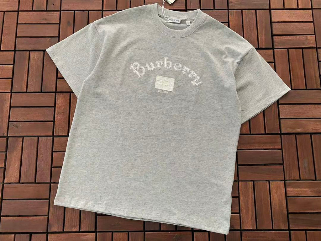 Burberry T-SHIRT