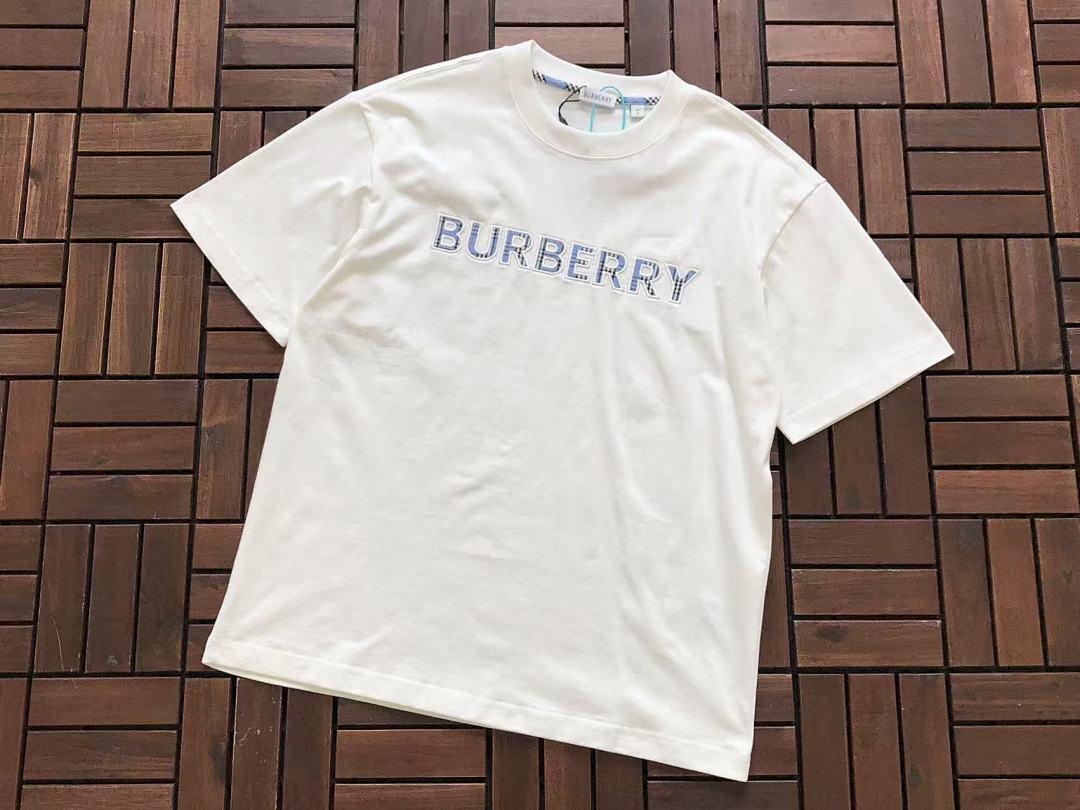 Burberry T-SHIRT