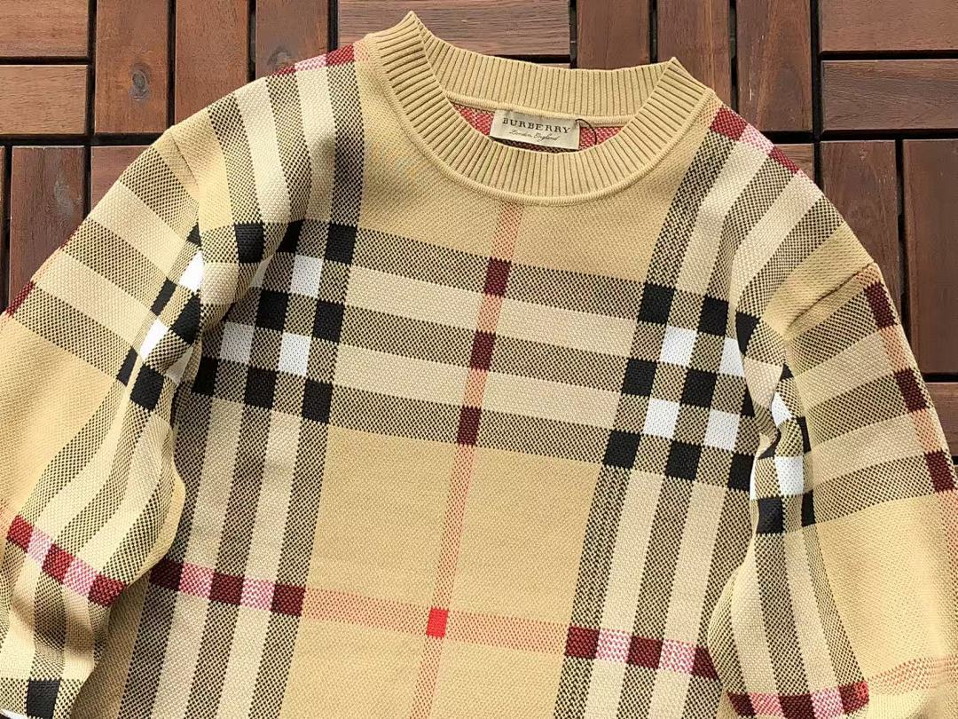 Burberry SWEATER