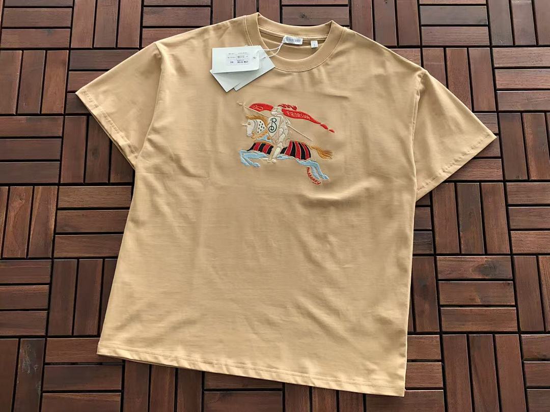Burberry T-SHIRT