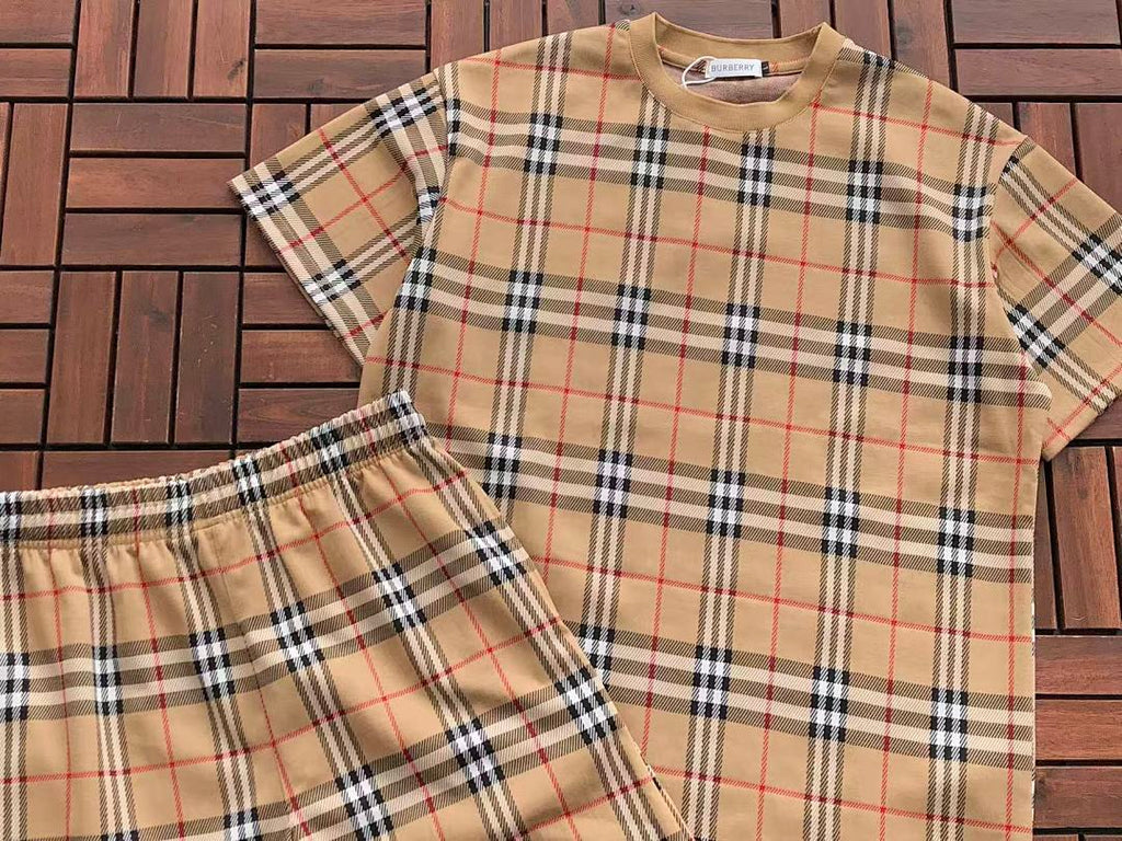 Burberry T-SHIRT