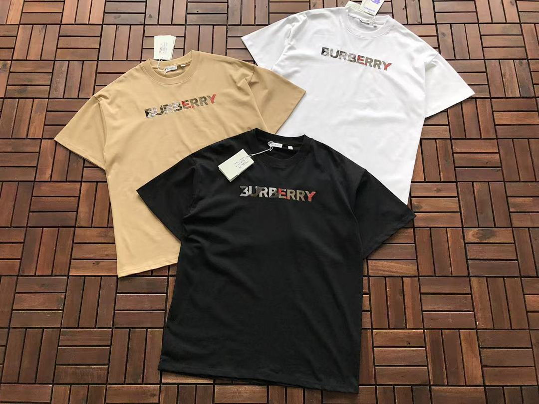 Burberry T-SHIRT