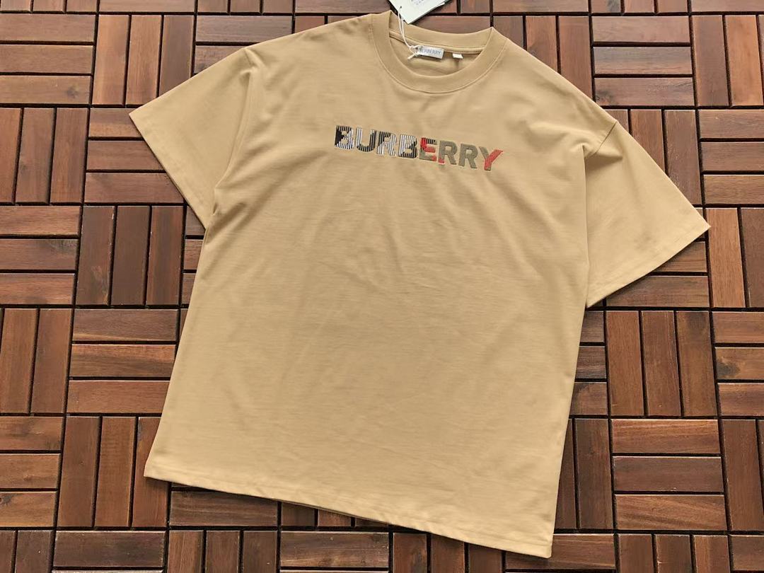 Burberry T-SHIRT