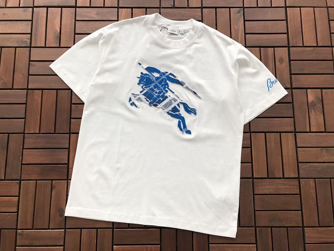 Burberry T-SHIRT