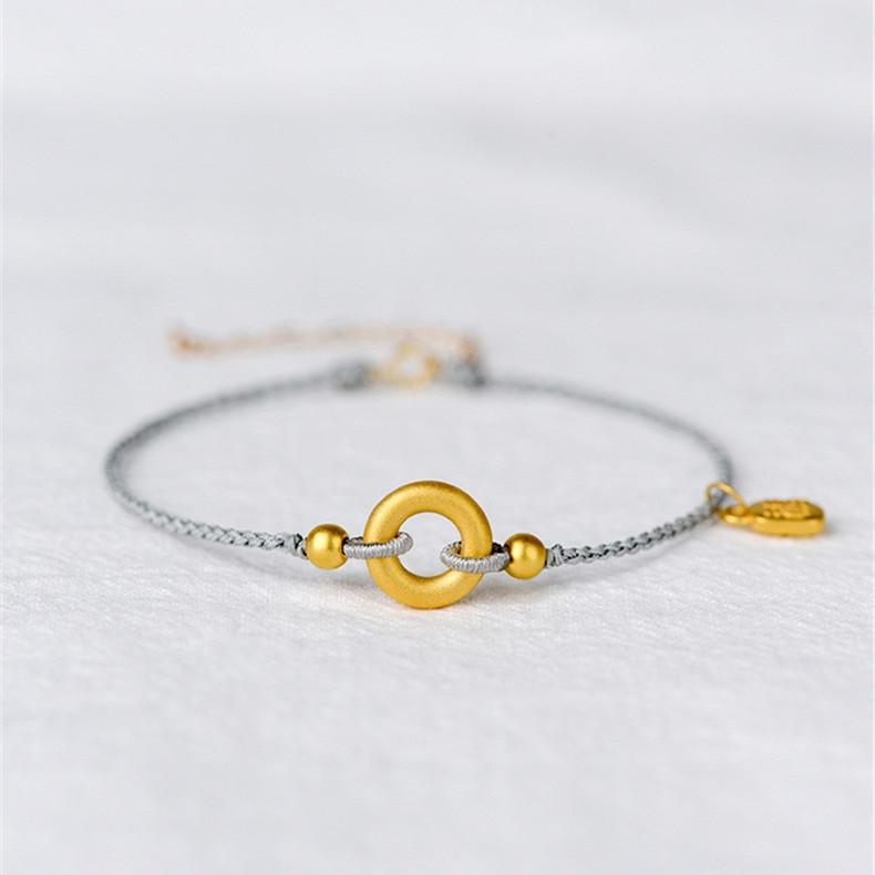 String Bracelet-Fu Charm