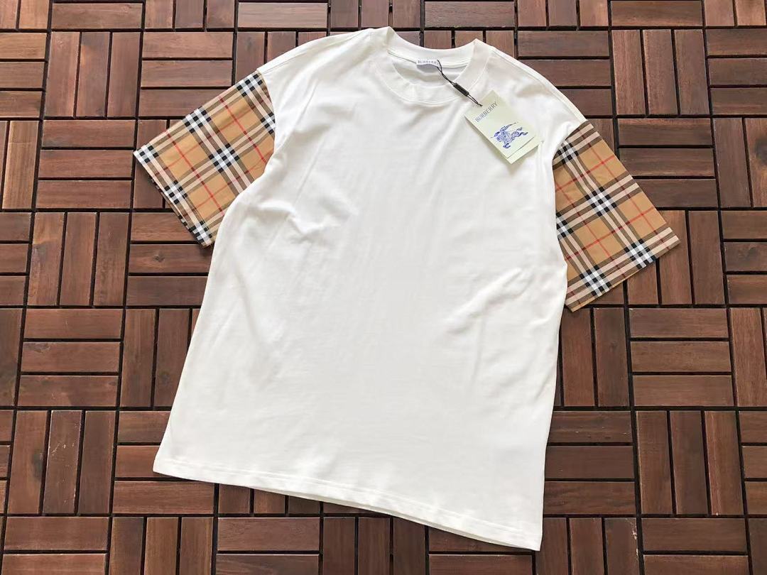Burberry T-SHIRT