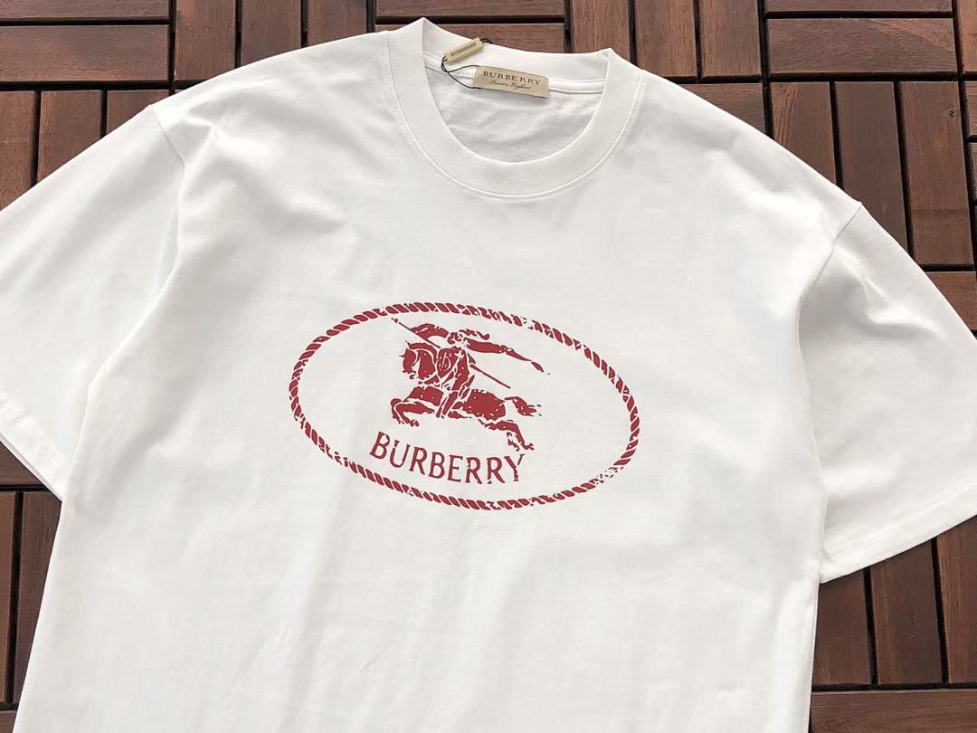 Burberry T-SHIRT