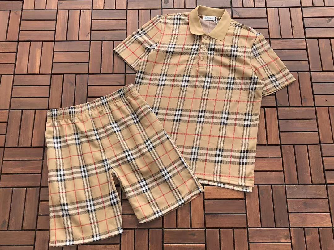 Burberry T-SHIRT