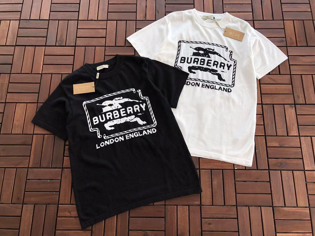 Burberry T-SHIRT