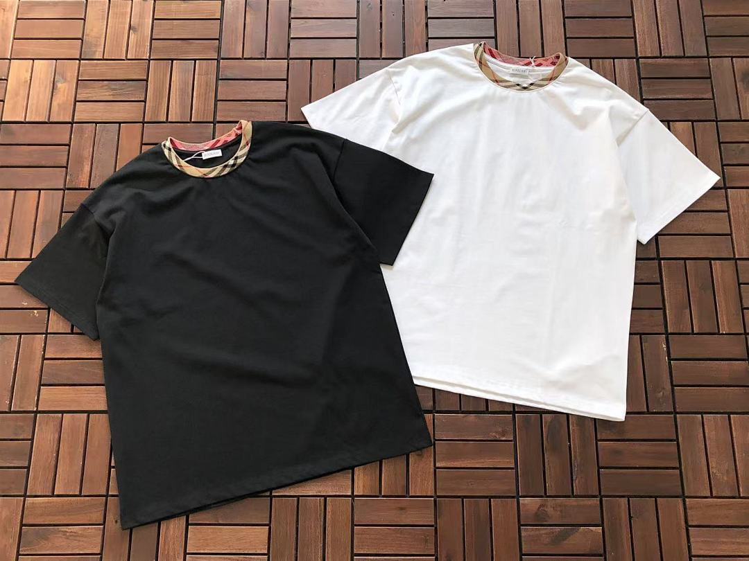 Burberry T-SHIRT