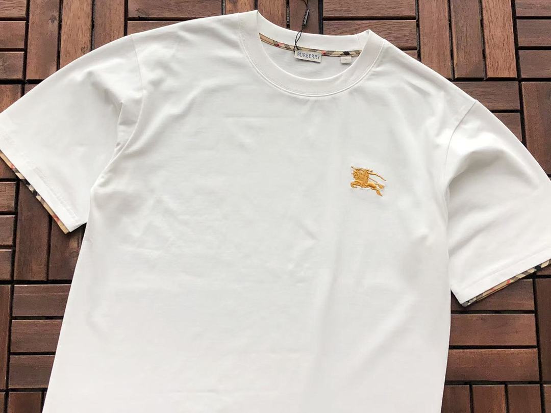 Burberry T-Shirt
