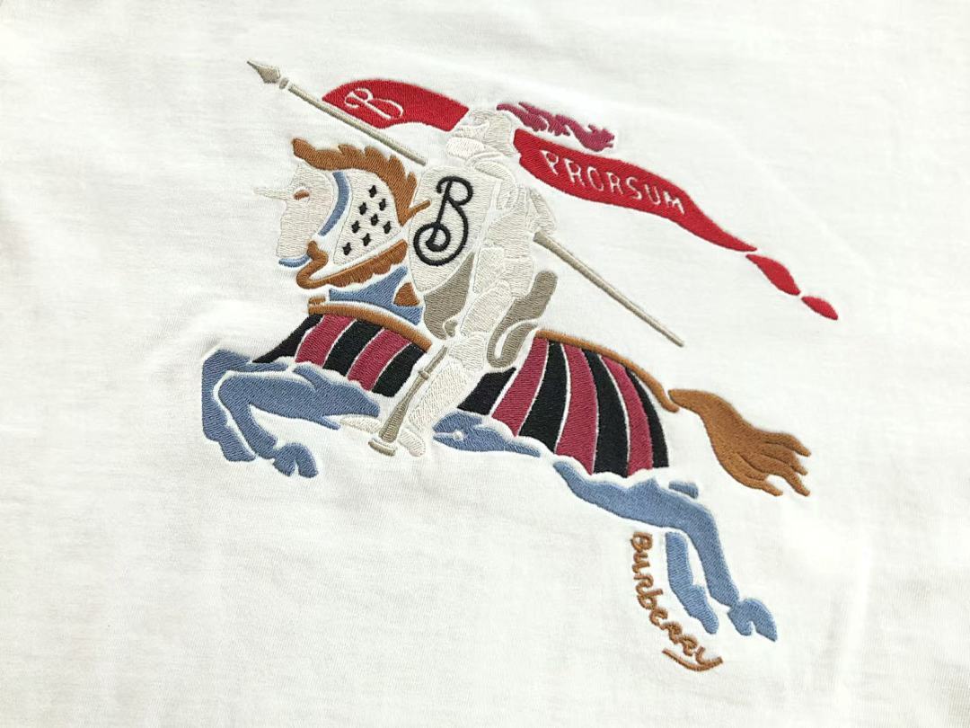 Burberry T-SHIRT